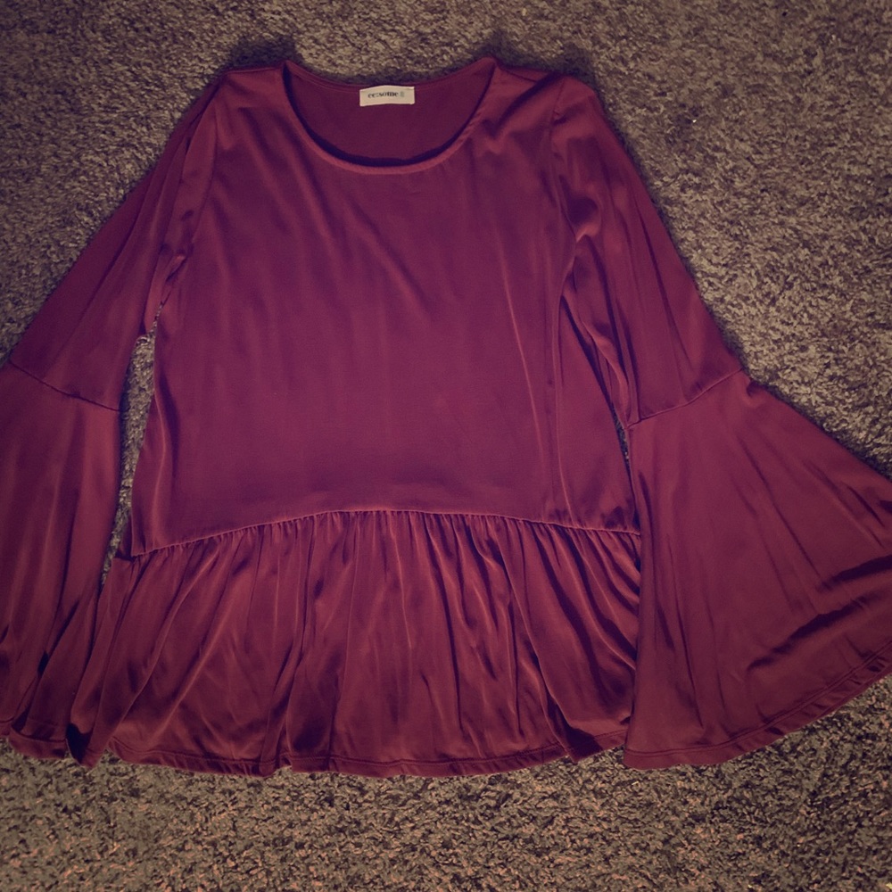 Ee:some Bell Sleeve Top